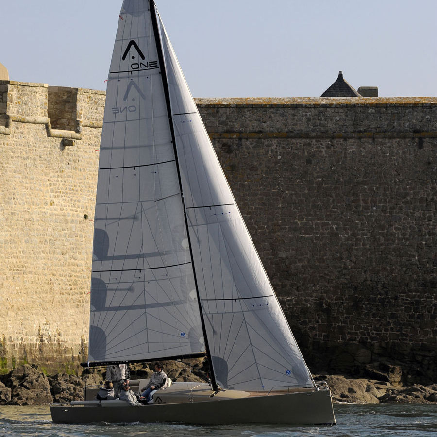 快速巡游帆船alphenaone