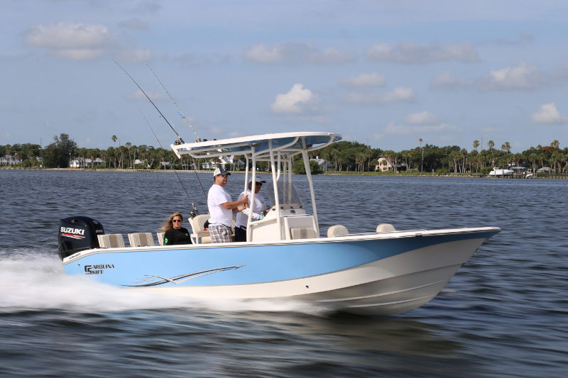 舷外海湾游艇 - 24 ultra - carolina skiff - 中央控制台 / 钓鱼运动