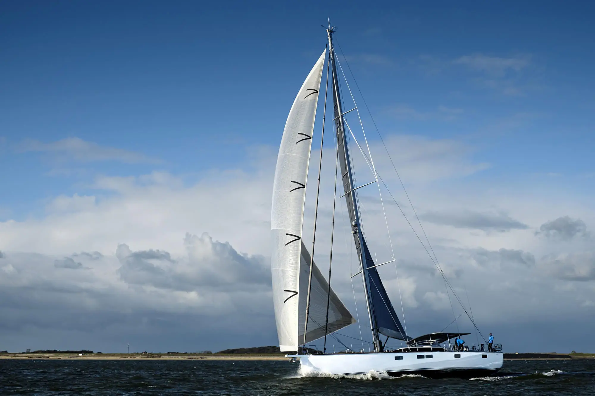 YACHAT AND BOAT SAILING & ARCHITECTURE帆船 巡游帆船游艇- 85CS - Contest Yachts - 帆船比赛/ 5舱/ 甲板会客区