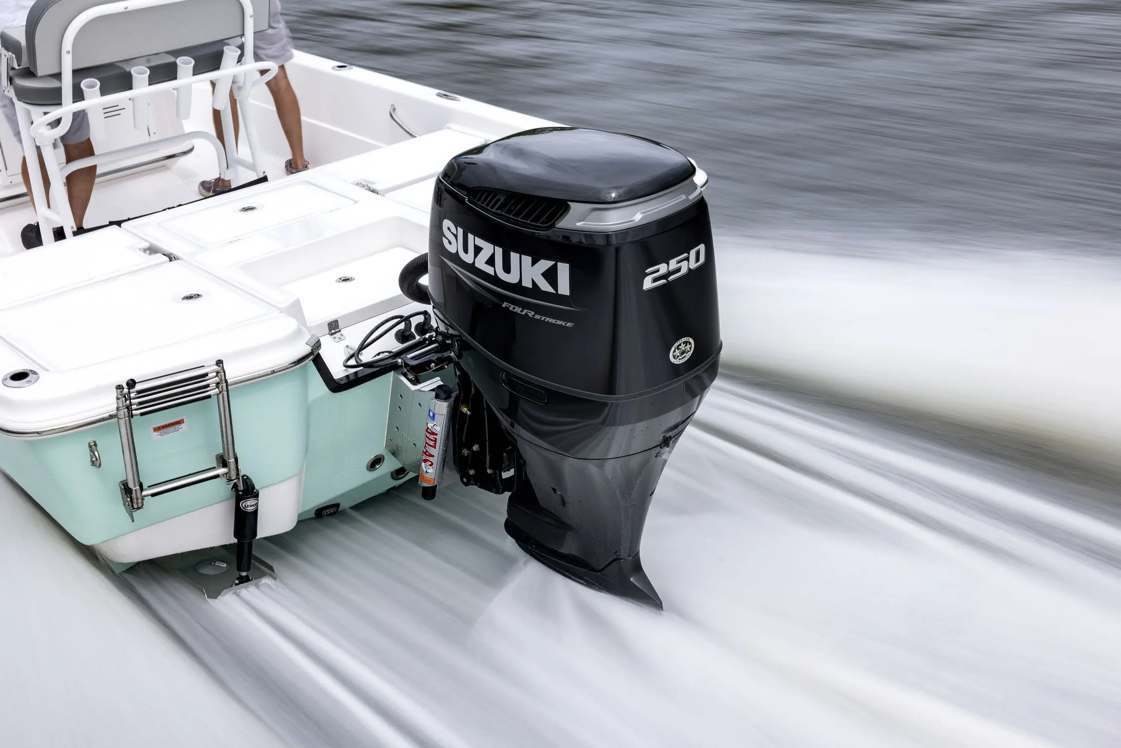 舷外发动机- DF250T - Suzuki Marine - 汽油/ 游船/ 四冲程