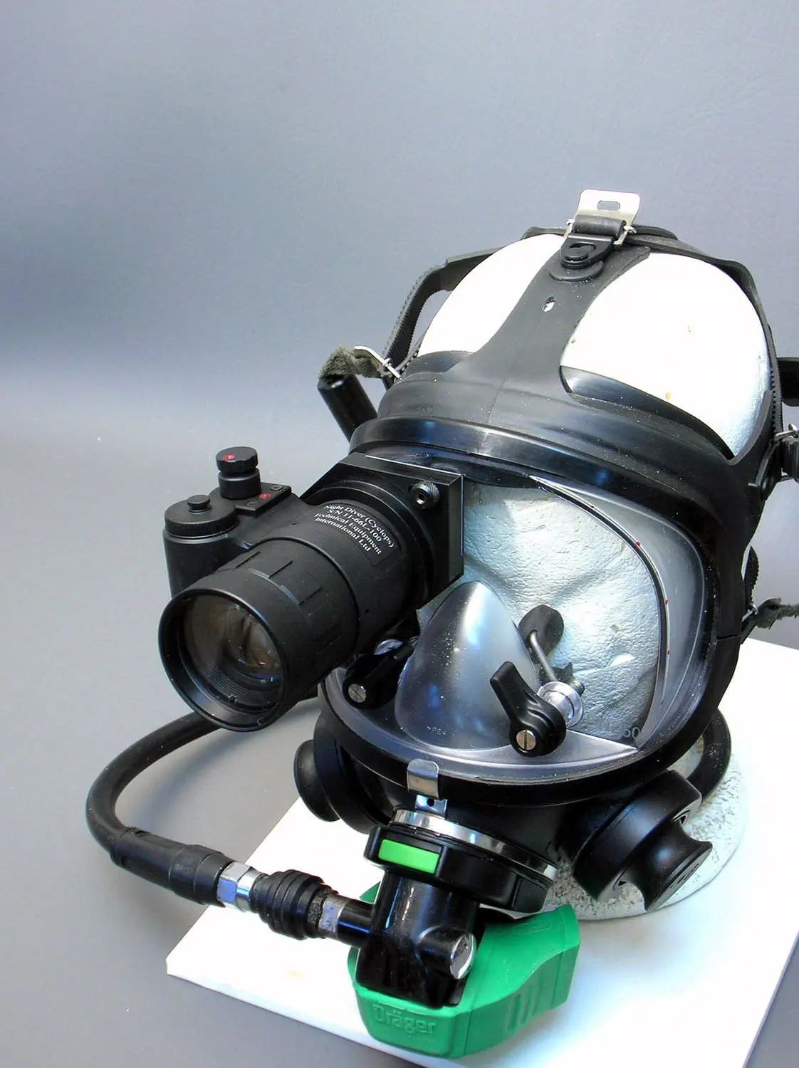 全脸式潜水面罩- NIGHT DIVER Cyclops - T.E.I Ltd