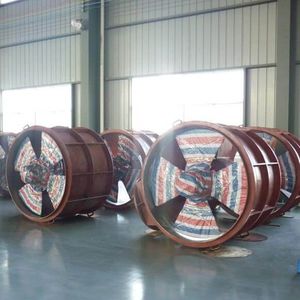 艏柱推进器