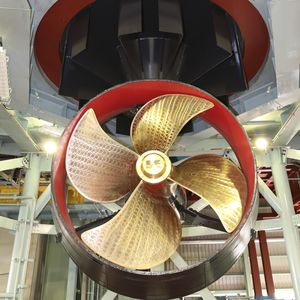 方位角推进器