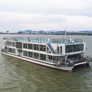 双体船载人渡轮 1