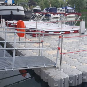漂浮式模块浮桥模块 1