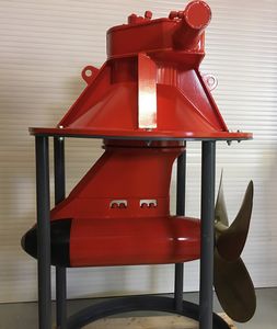 船舵推进器