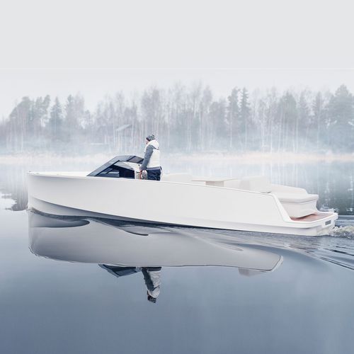 舷内舱房游艇 - Q30 - Q-YACHTS - 电动 / 开放式 / 玻璃纤维