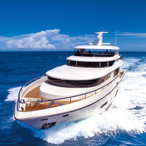 巡游机动游艇 - JOHNSON 93 - Johnson Yachts Co, Ltd. - 飞桥 / 舵手室