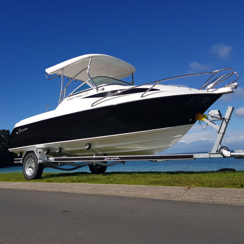 舷外日间小游艇 - Regal 580 RL / Regal 580 (black) / Regal 580 TT - Seanymph Boats - 开放式 / 钓鱼运动 / 带驾驶室