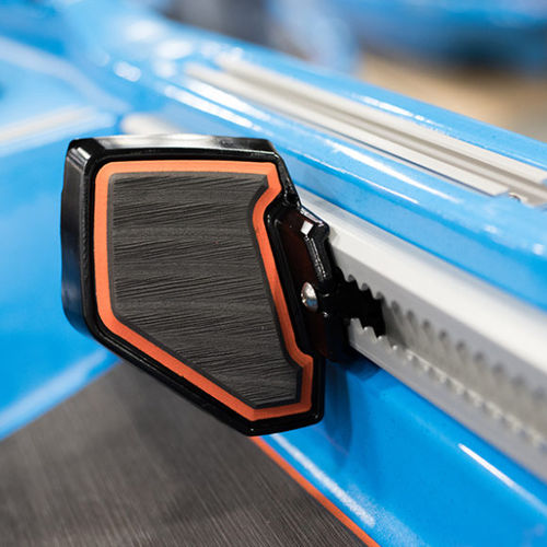 皮划艇脚凳 - Braces™ series - Bonafide Kayaks, USA