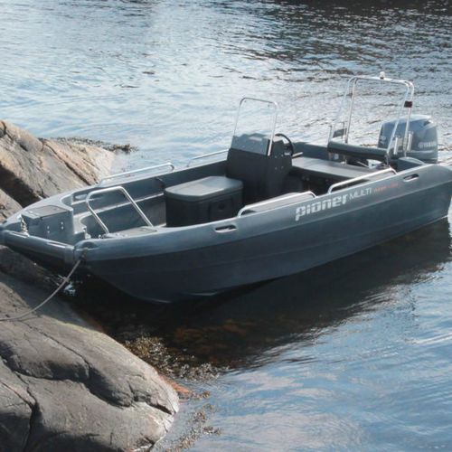 双体船敞开艇 - MULTI - Pioner Boats Norway - 舷外 / 侧边控制台 / 双控制台