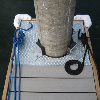 浮桥抱桩器 - Thunderbird - International Marine Floatation Systems, Inc. (IMFS)