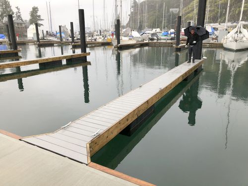 桩基猫道 - WVYC - International Marine Floatation Systems, Inc. (IMFS)
