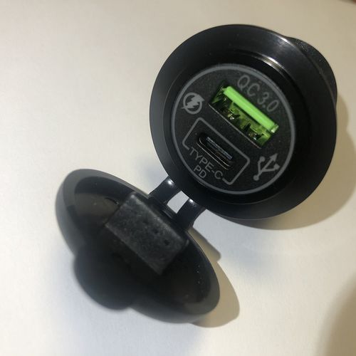 船用USB 接口 - QC3.0 - Foshan 1 Boat Hardware Co., Ltd.