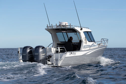 Walkaround / 舷外 - 915  - Extreme Boats EU Ltd. - 双引擎 / 舵手室 / 钓鱼运动