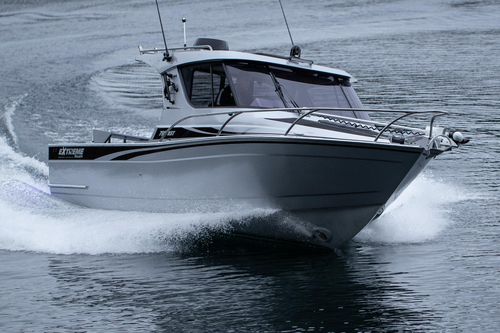舷内舱房游艇 - 795 XST - Extreme Boats EU Ltd. - 舵手室 / 钓鱼运动 / 铝制