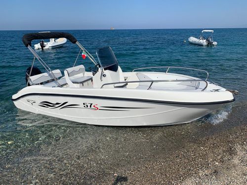 舷外敞开艇 - 57 Pro - Cantiere Nautica Trimarchi Srl - 半硬式 / 中央控制台 / 最多容纳 7 人