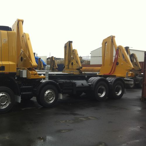 容器拖车 - HC20  - SWINGLIFT - 船坞 / 用于港口码头 / 侧边装载