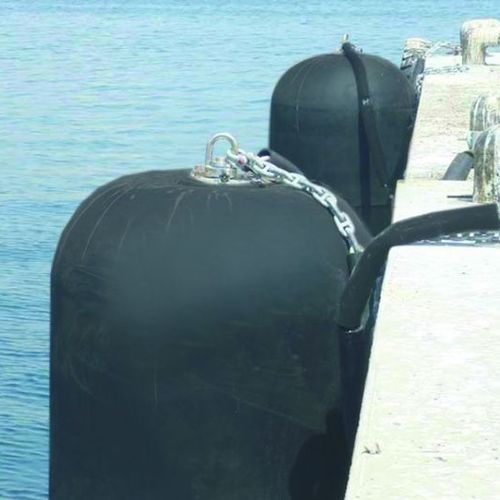 船舶护舷 - Hydro-Pneumatic - IRM Offshore and Marine Engineers PVT. LTD. - 用于港口 / 码头 / 圆柱形