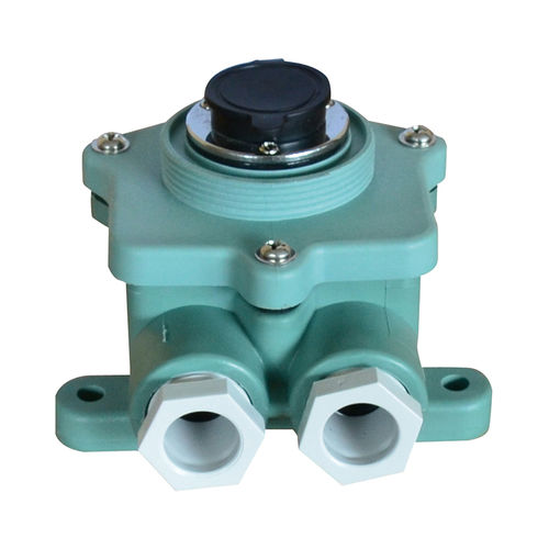 船舶防水电插座 - IMPA 330648 - Zhejiang Bozhou Marine Electric Technology Co., Ltd. - 船用 / 母端 / 带开关