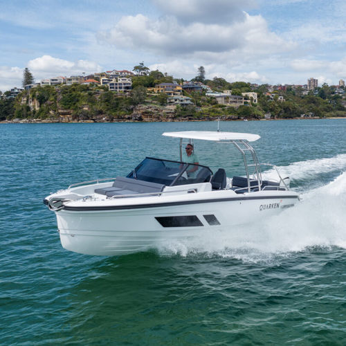 舷外敞开艇 - 27 T-Top - QUARKEN Boats - 双控制台 / 最多容纳 9 人 / 带驾驶室