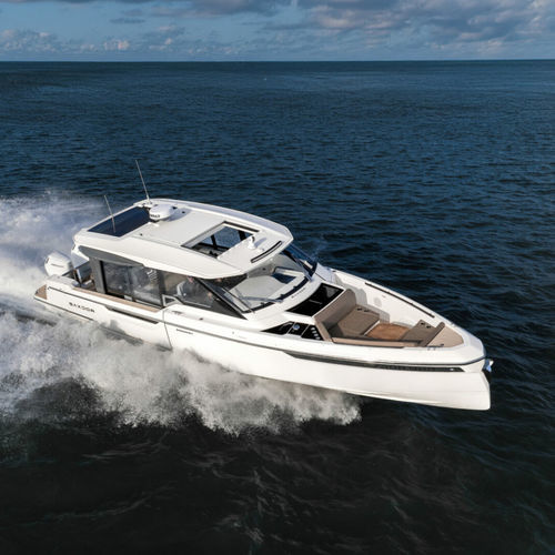舷外快艇 - 400 GTC - Saxdor Yachts Oy - 双引擎 / 舵手室 / 最多容纳 12 人