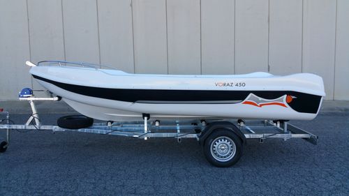 舷外敞开艇 - VORAZ 450 BOTE - VORAZ Astilleros - 潜水 / 钓鱼运动 / 最多容纳 6 人