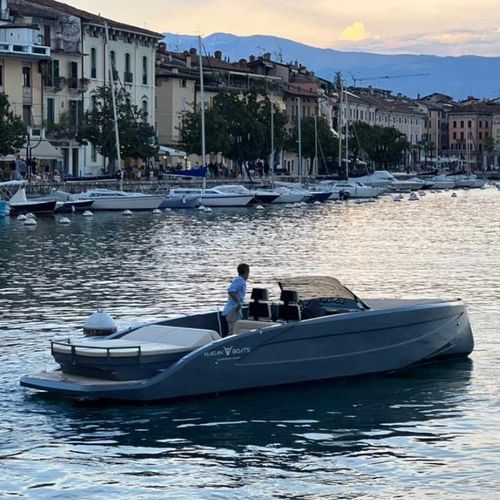 舷内小快艇 - 28 S - Macan Boats srl - 柴油 / 双控制台 / 开放式