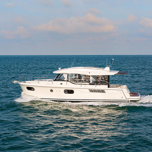 舷内拖网渔船 - Swift Trawler 41 Sedan - Bénéteau Motorboats - 双引擎 / 舵手室 / 最多容纳 8 人