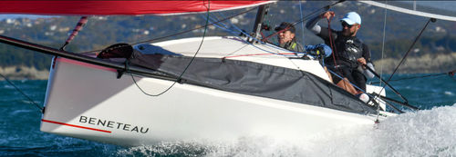 海岸巡游帆船 - First 18SE - Bénéteau Sailboats - 巡航竞赛 / 帆船比赛 / 1舱