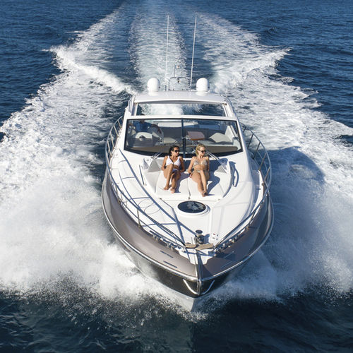 舷内快艇 - C44 - Sessa Marine - 双引擎 / 滑行船身 / 硬顶