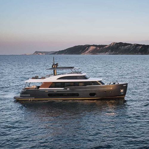 巡游机动游艇 - MAGELLANO 25M - Azimut - 飞桥 / V型驱动 / 4舱