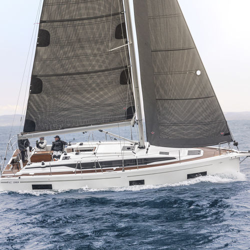 巡游帆船 - C38 - BAVARIA YACHT - 3舱 / 2舱 / 4铺位