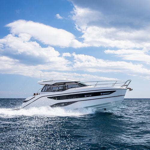 舷内快艇 - SR36 - BAVARIA YACHT - 双引擎 / 硬顶 / 2舱