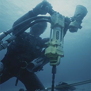气动水下打孔机 - HD45 - STANLEY Infrastructure