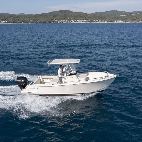 舷外敞开艇 - T210 VM - Tuccoli - Technology Boats - 滑行船身 / 中央控制台 / 钓鱼