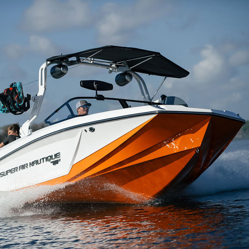 舷内小快艇 - Super Air GS24 - Nautique Boat Company - 双控制台 / Bow Rider / 开放式