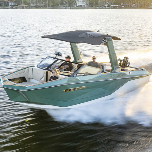 花式滑水小快艇 - G23 - Nautique Boat Company - 舷内 / 双控制台 / Bow Rider