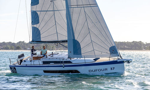 远洋竞赛用帆船 - 37 - Dufour Yachts - 3舱 / 2舱 / 6铺位