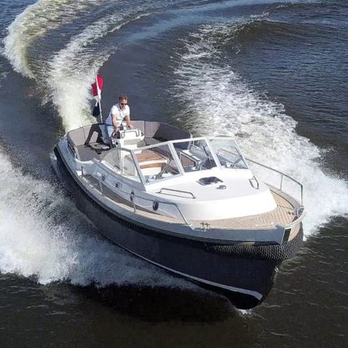 舷内舱房游艇 - Intercruiser 27 - Interboat - 开放式 / 中央控制台 / 运河