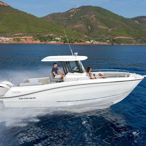舷外敞开艇 - CAP CAMARAT 9.0 CC SERIE2 - Jeanneau - Motorboats - 双引擎 / 中央控制台 / 钓鱼运动