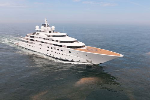 巡游巨型游艇 - A+    - Lurssen Yachts - 高台驾驶室 / 带直升机降落坪