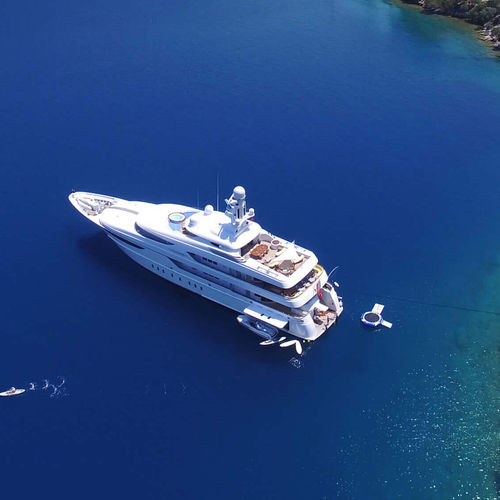 巡游豪华巨型游艇 - OASIS - Lurssen Yachts - 高台驾驶室 / 排水船体