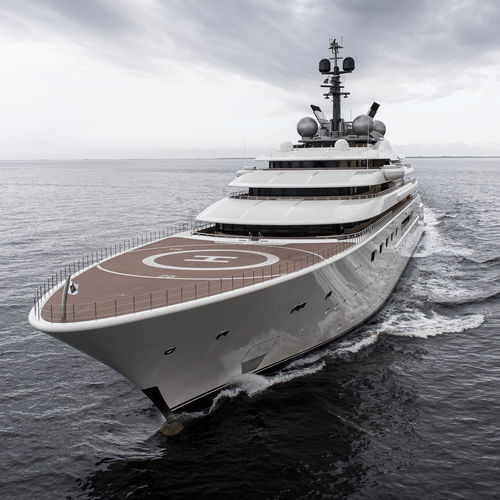 巡游巨型游艇 - BLUE - Lurssen Yachts - 传统型 / 高台驾驶室 / 油电混合动力