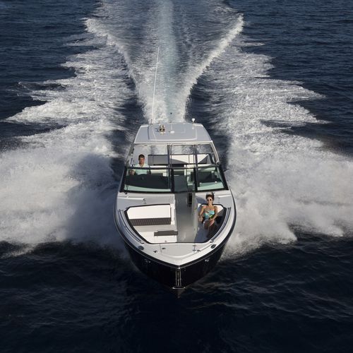 舷内小快艇 - 378SS - Monterey Boats - 双引擎 / 双控制台 / Bow Rider
