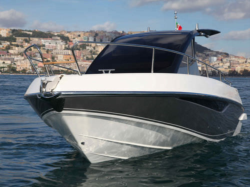舷内快艇 - 30 GT - Nautica Salpa - 双引擎 / 硬顶 / 最多容纳 10 人