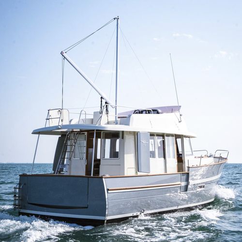 舷内拖网渔船 - 34 - Rhea Marine - 半排水体 / 飞桥 / 舵手室