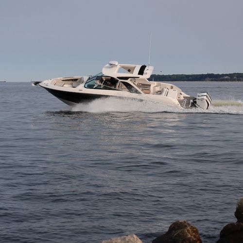 舷外小快艇 - SLX 350 OB - Sea Ray - 双引擎 / 双控制台 / Bow Rider