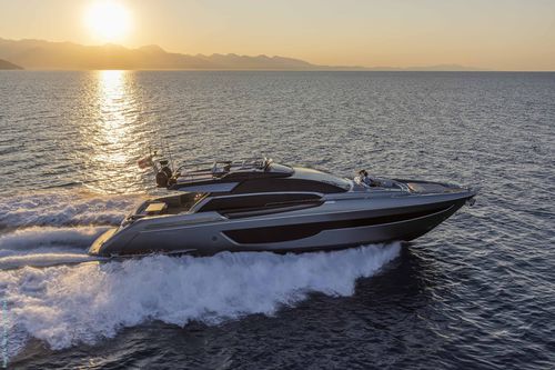 巡游机动游艇 - 76' PERSEO SUPER - Riva - 飞桥 / V型驱动 / 3舱