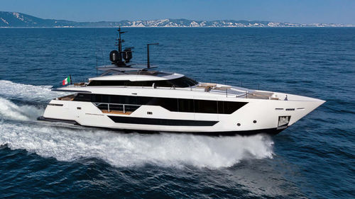 巡游超级游艇 - Navetta 33 - Custom Line Yacht - 舵手室 / 轴驱动 / 半排水体